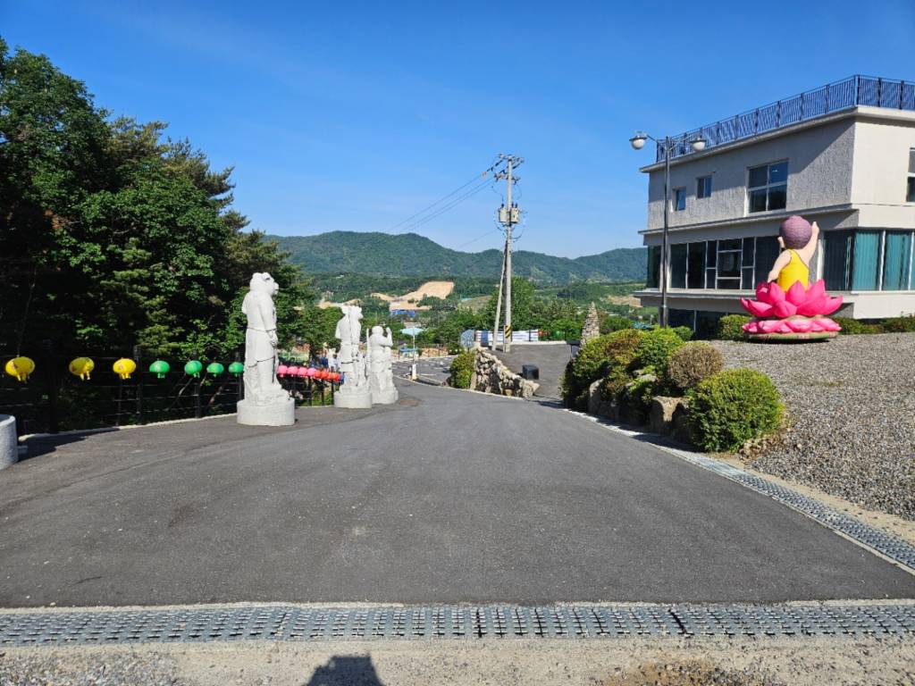 /user/t/twinssaftey/editor/2605/0fb1783c16171929657786b1bd5a1852_1779436101_0542.jpg 이미지크게보기